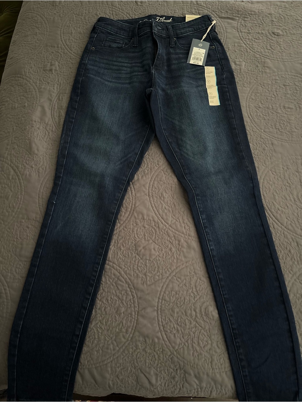 Universal Thread Women's Dark Wash Skinny Jeans